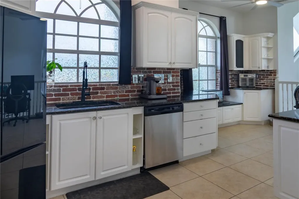 6151 New Osprey Point Weeki Wachee FL 34607