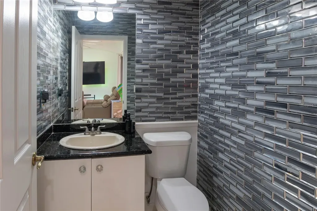 6151 New Osprey Point Weeki Wachee FL 34607