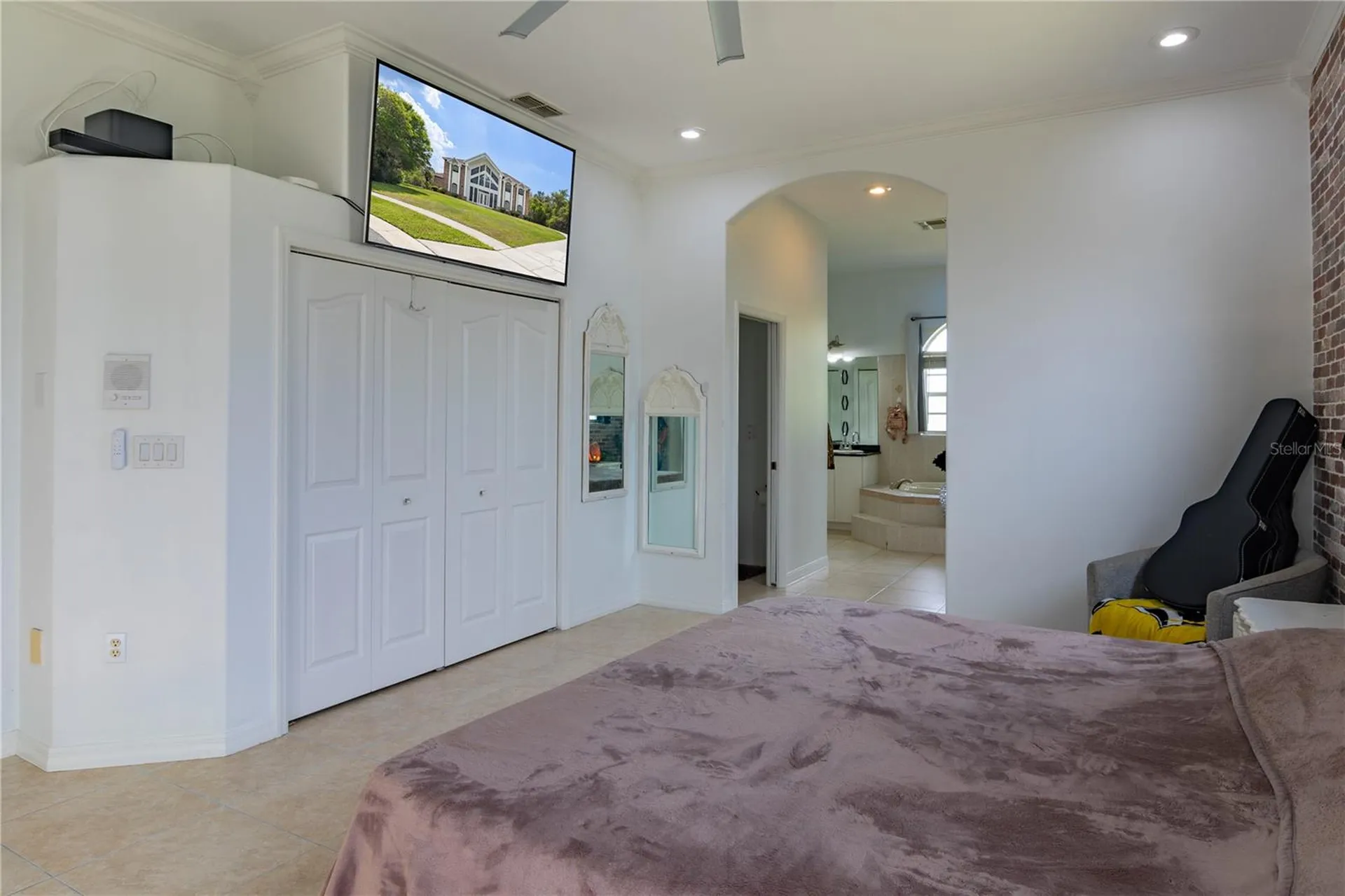 6151 New Osprey Point Weeki Wachee FL 34607