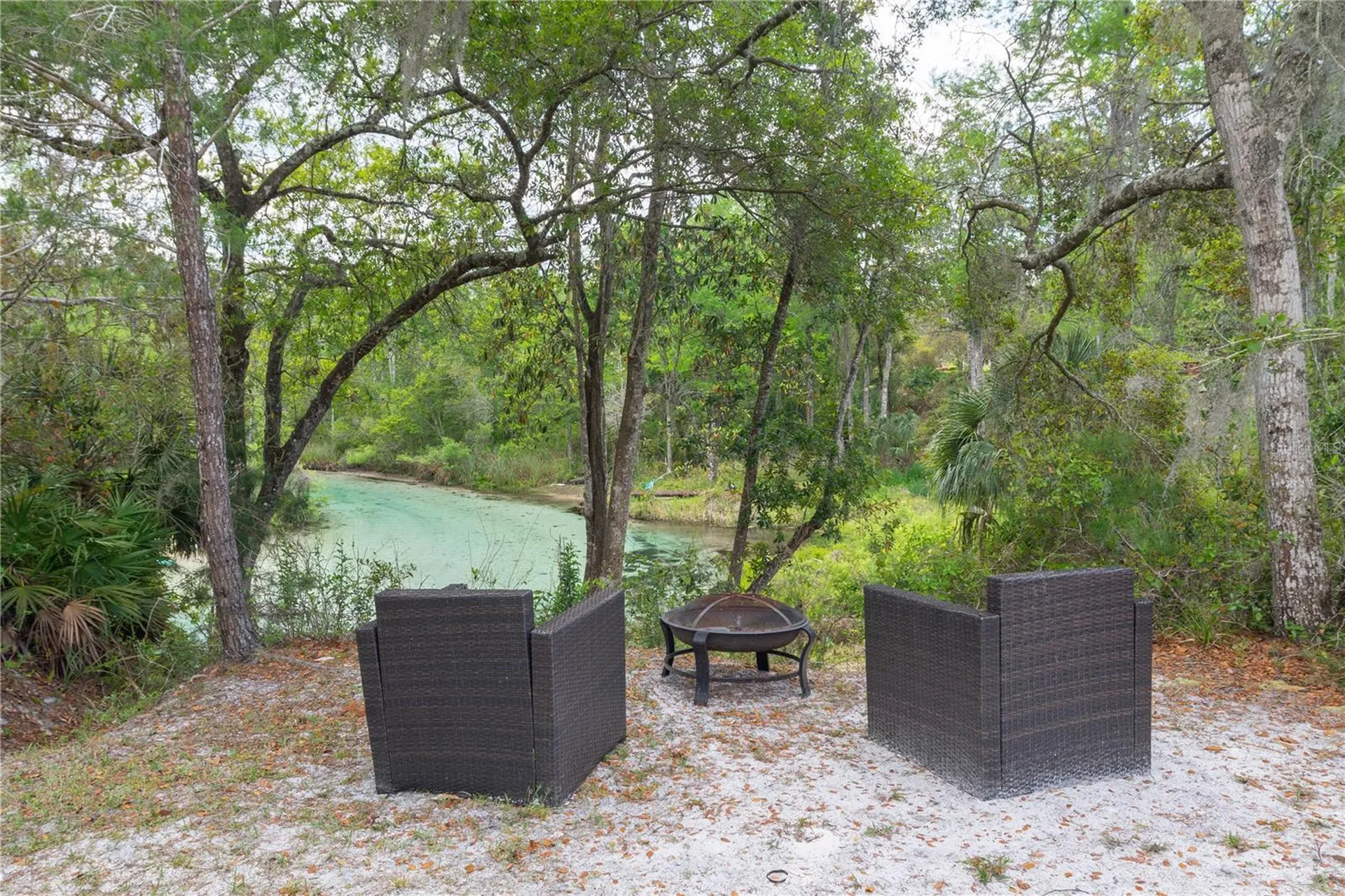 6151 New Osprey Point Weeki Wachee FL 34607