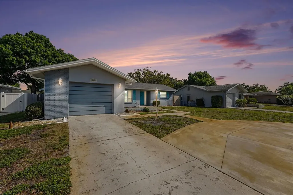 2561 Blackwood Circle Clearwater FL 33763