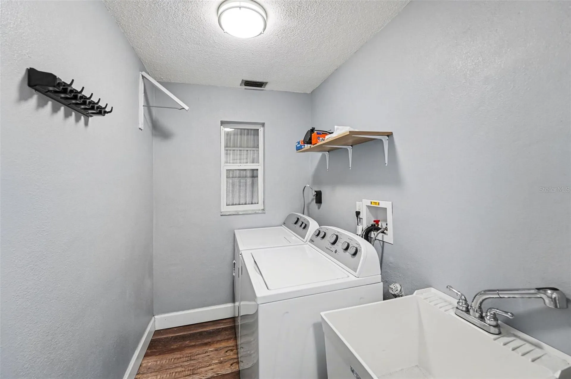 2561 Blackwood Circle Clearwater FL 33763