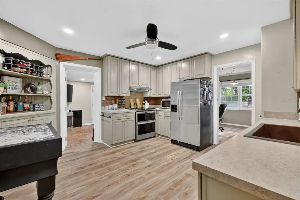 29239 S Corley Island Road Leesburg FL 34748