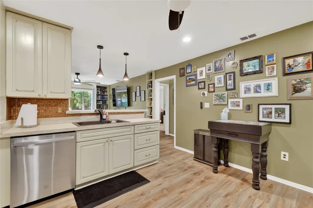 29239 S Corley Island Road Leesburg FL 34748