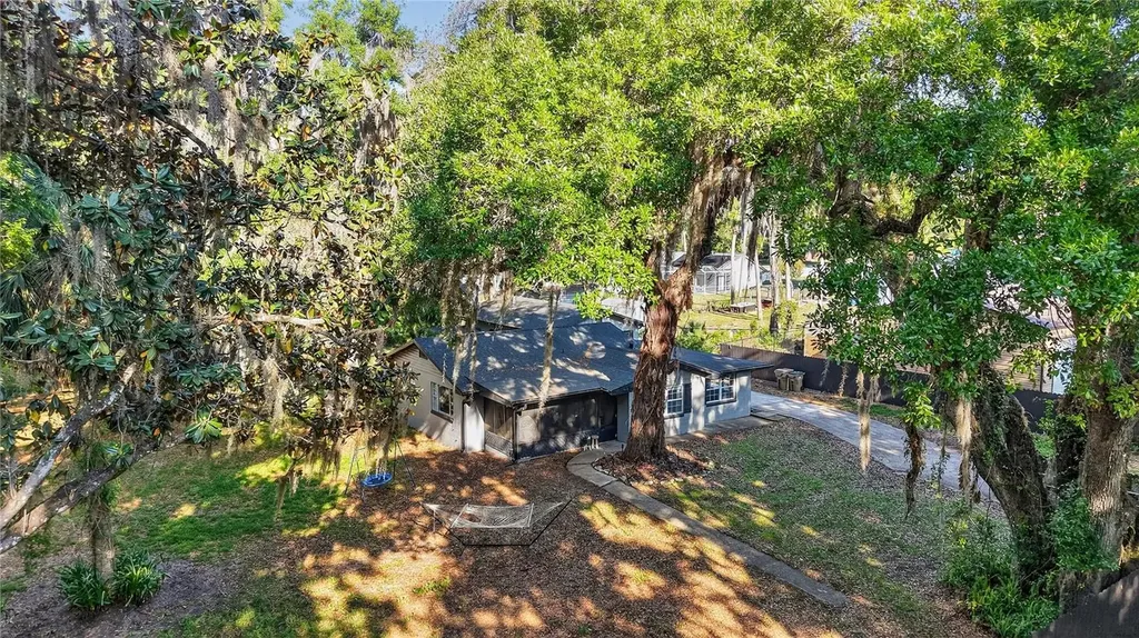 29239 S Corley Island Road Leesburg FL 34748
