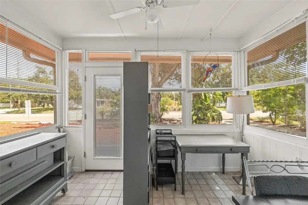 7328 9th Avenue N St Petersburg FL 33710
