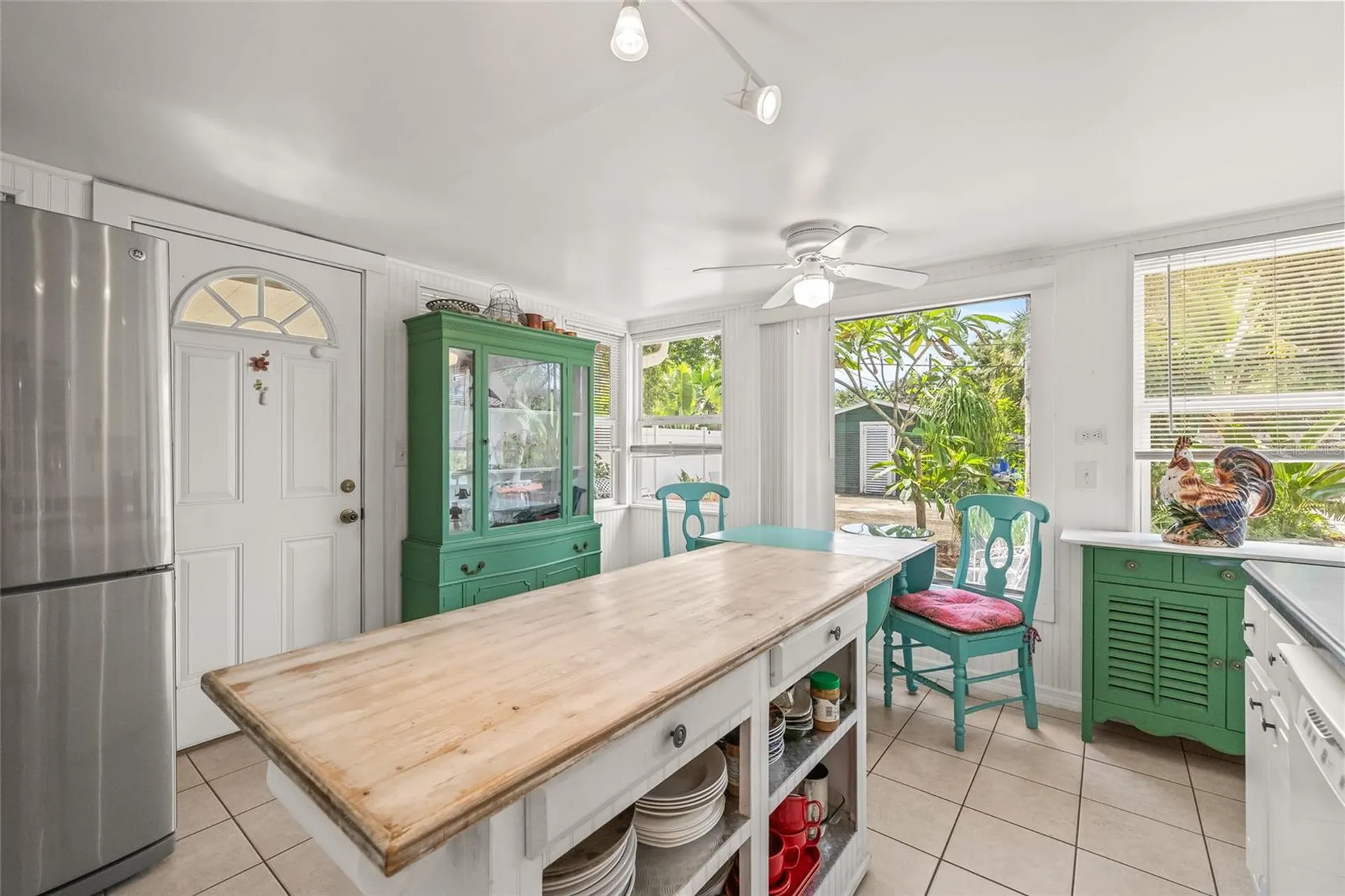 7328 9th Avenue N St Petersburg FL 33710