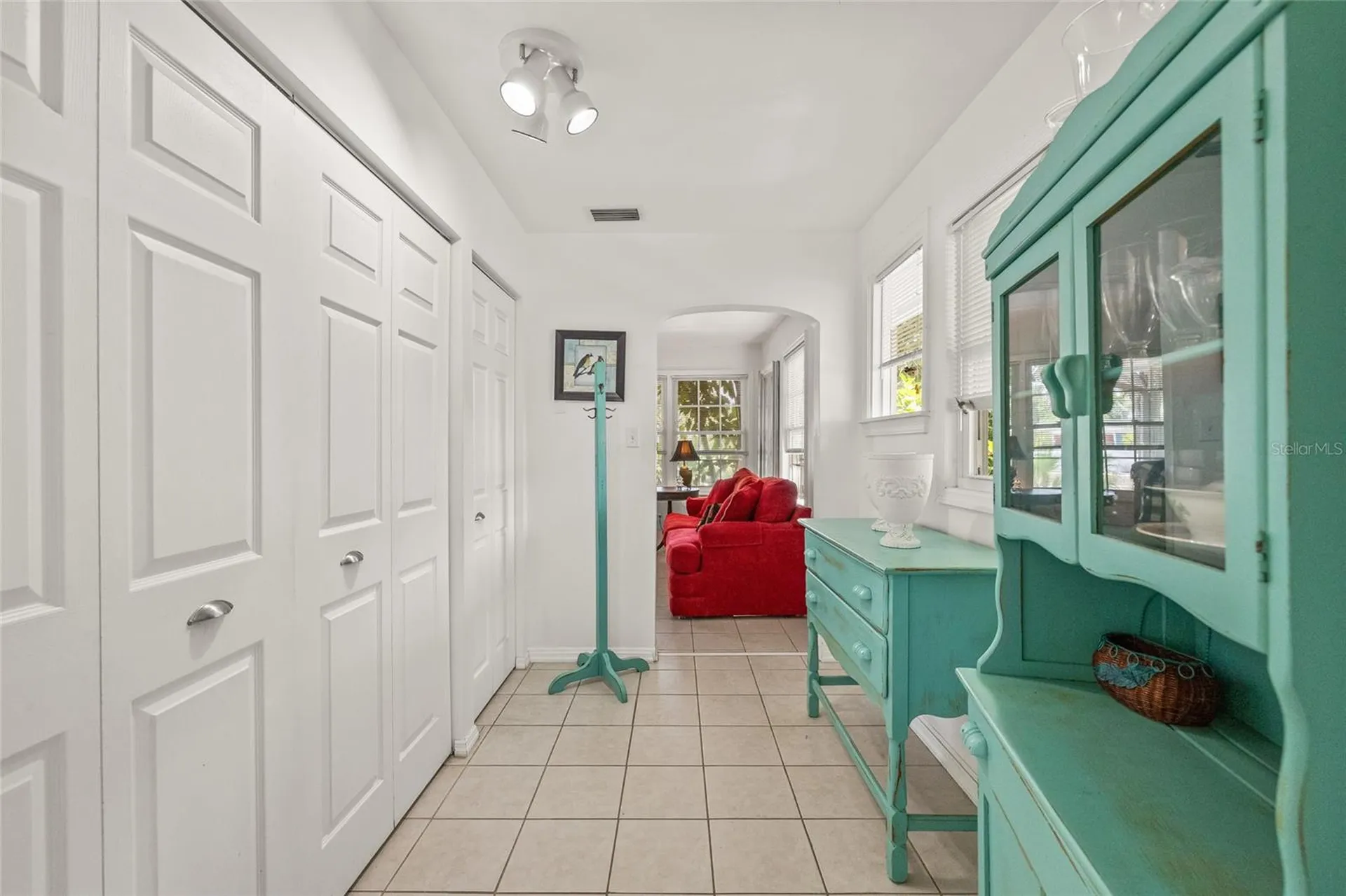 7328 9th Avenue N St Petersburg FL 33710