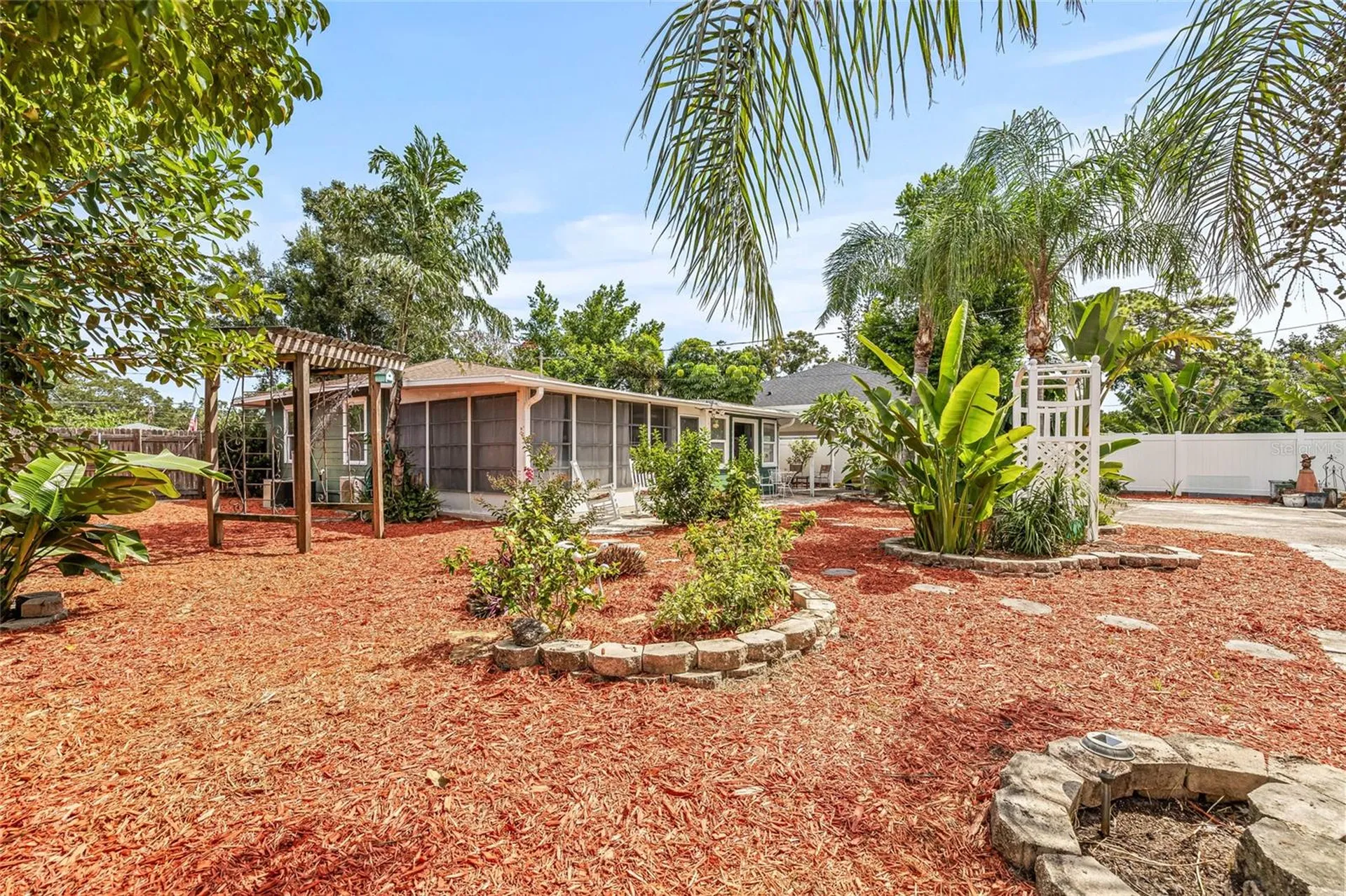 7328 9th Avenue N St Petersburg FL 33710
