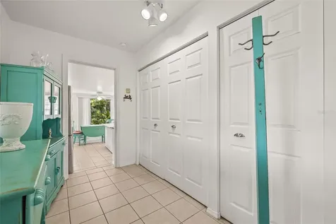 7328 9th Avenue N St Petersburg FL 33710