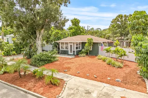 7328 9th Avenue N St Petersburg FL 33710