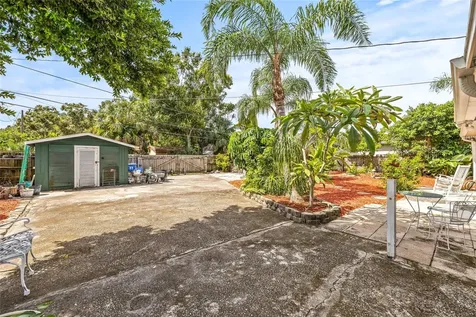 7328 9th Avenue N St Petersburg FL 33710