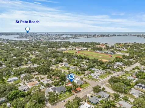 7328 9th Avenue N St Petersburg FL 33710