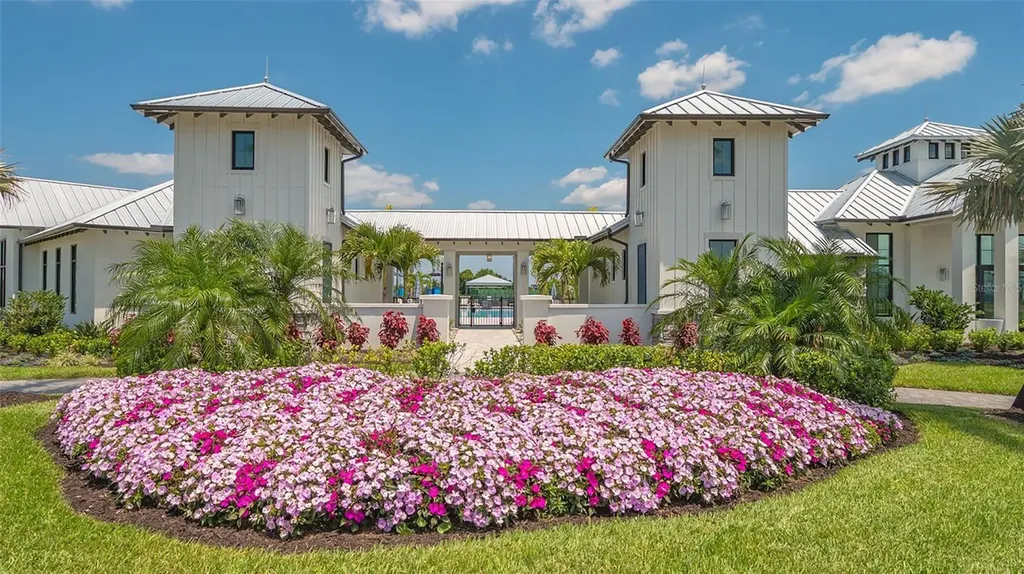 16905 Sweetwater Village Drive Bradenton FL 34211
