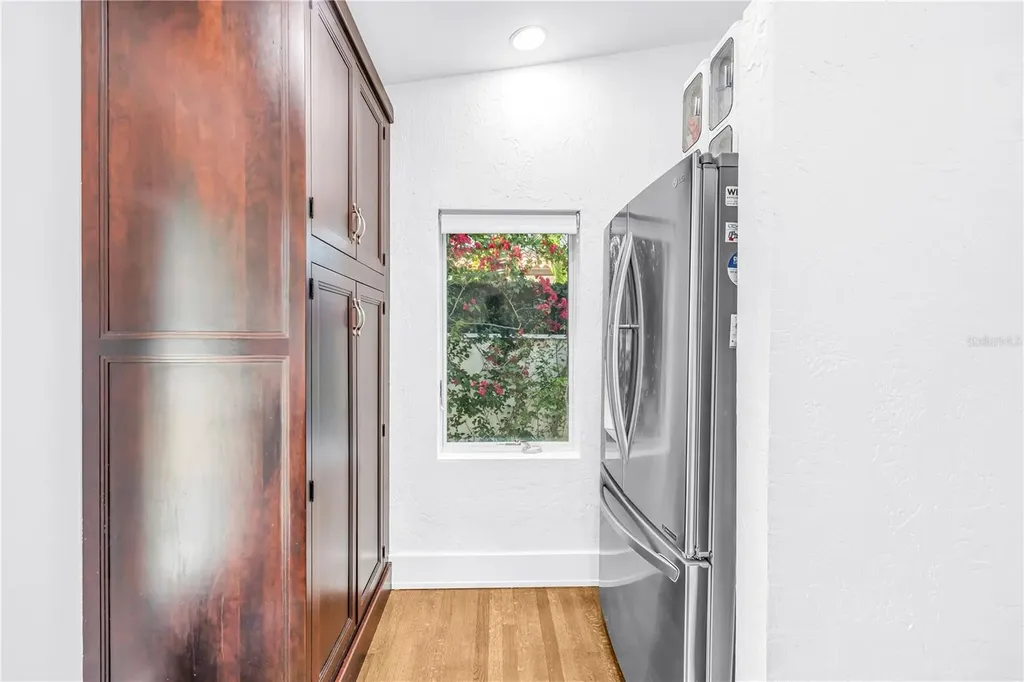 209 Bandera Way NE St Petersburg FL 33704