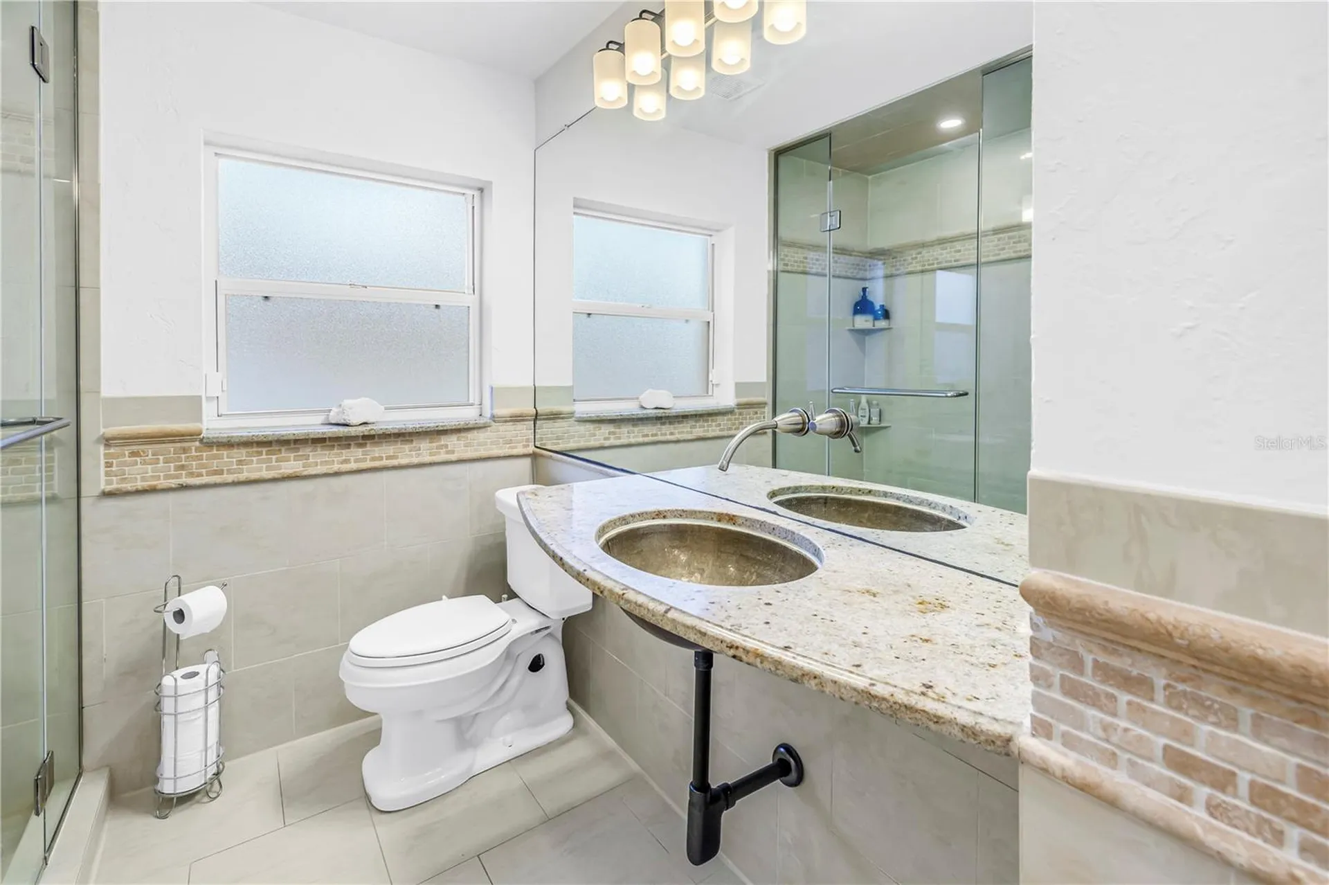 209 Bandera Way NE St Petersburg FL 33704