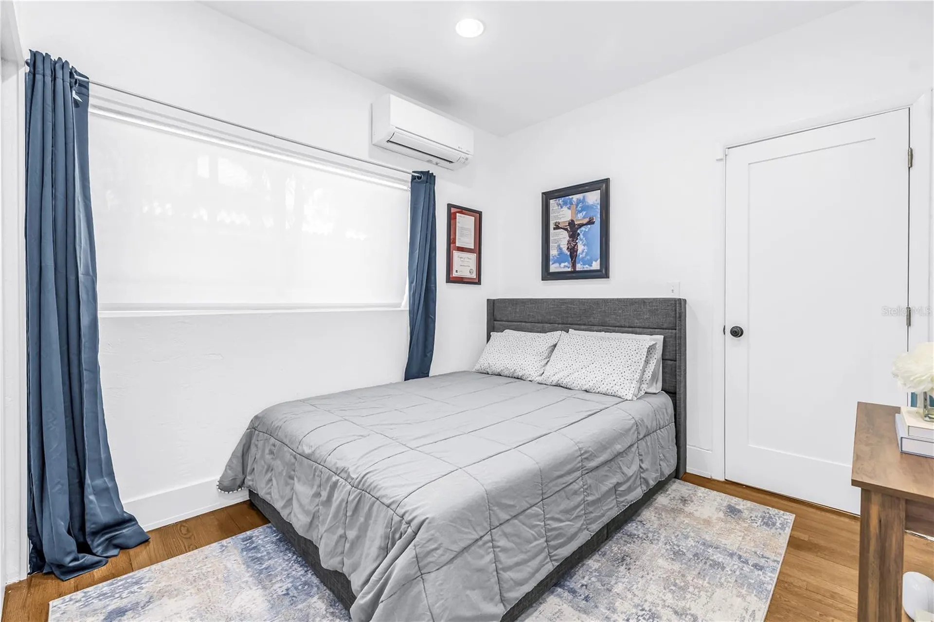 209 Bandera Way NE St Petersburg FL 33704