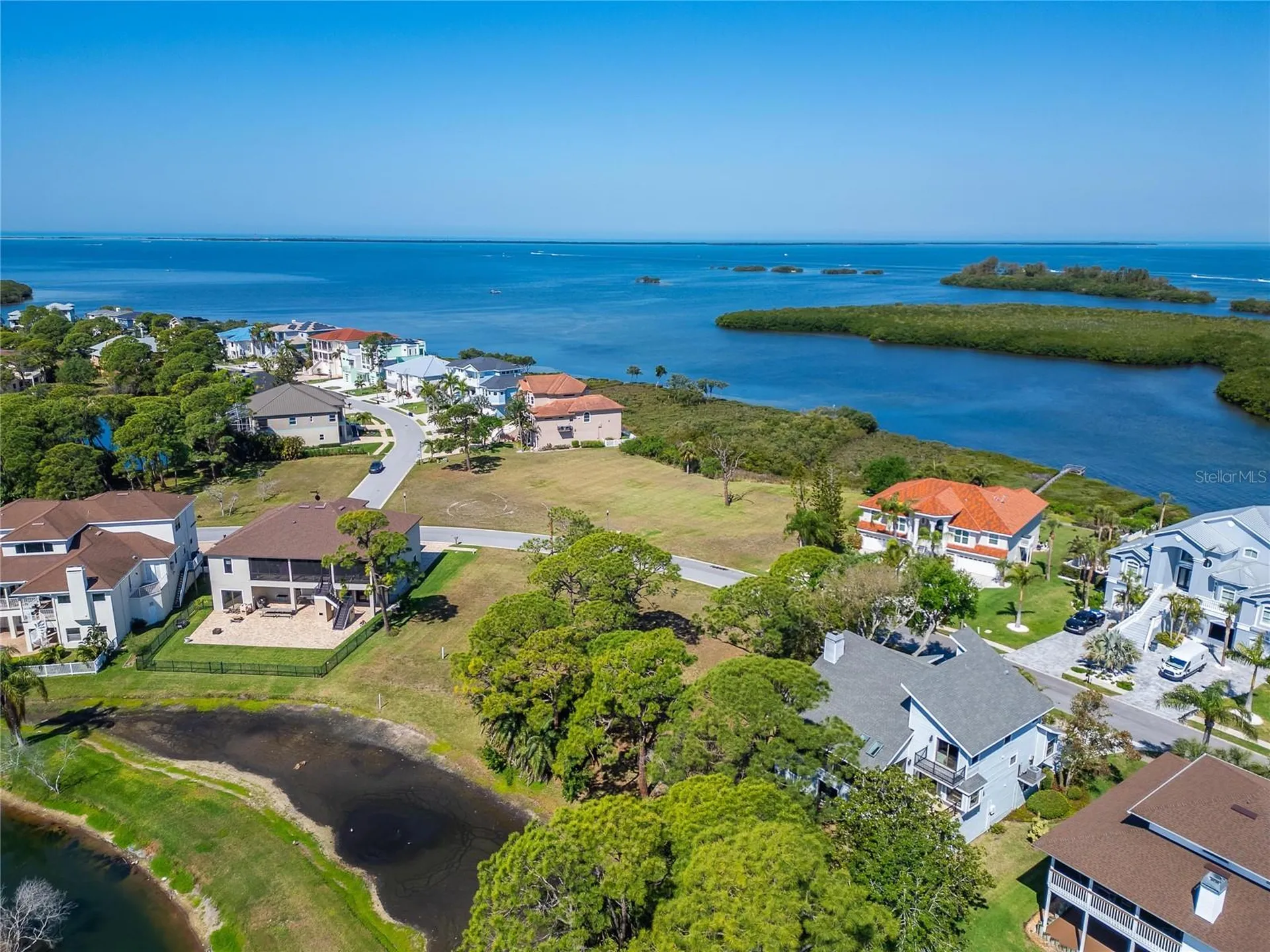 N Pointe Alexis Drive Tarpon Springs FL 34689