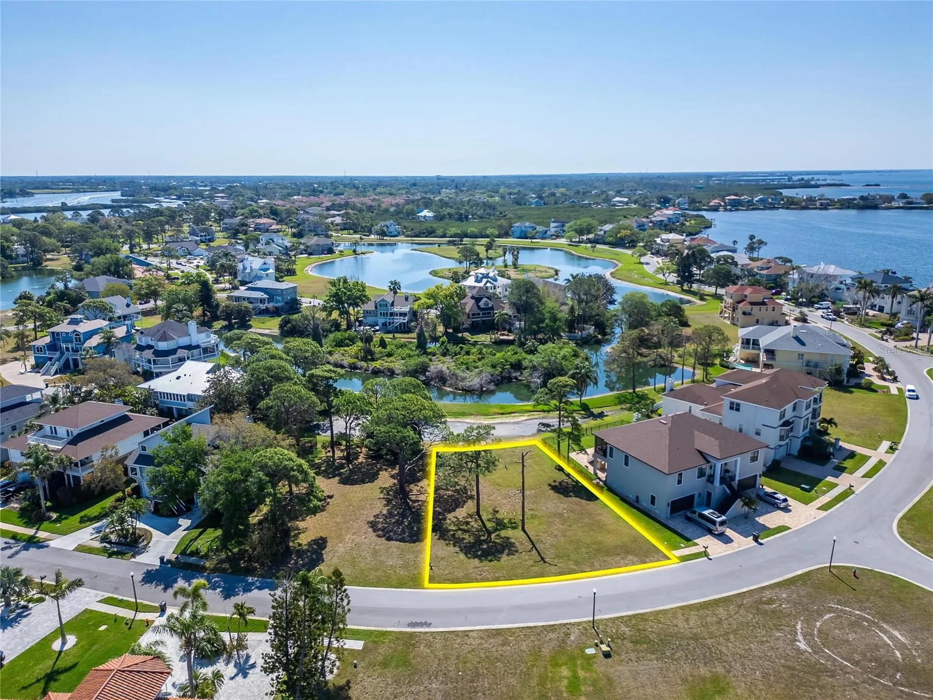N Pointe Alexis Drive Tarpon Springs FL 34689
