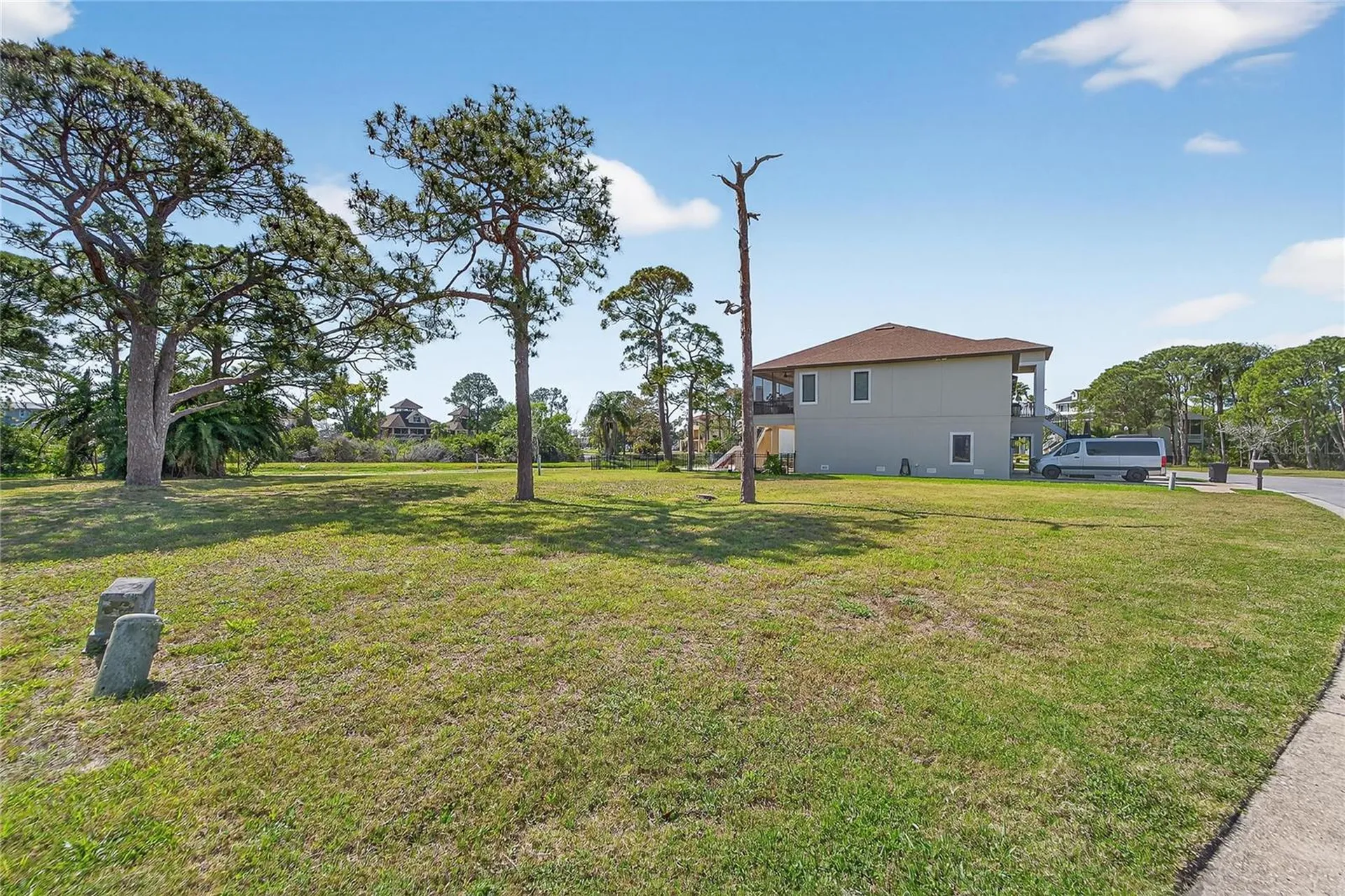 N Pointe Alexis Drive Tarpon Springs FL 34689