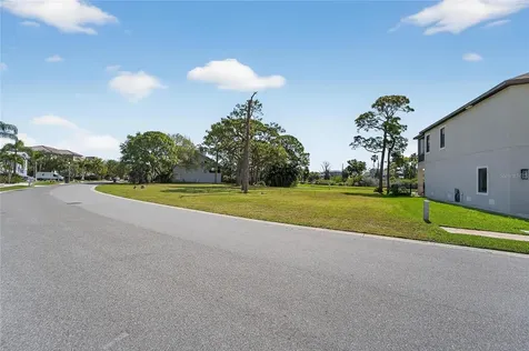 N Pointe Alexis Drive Tarpon Springs FL 34689