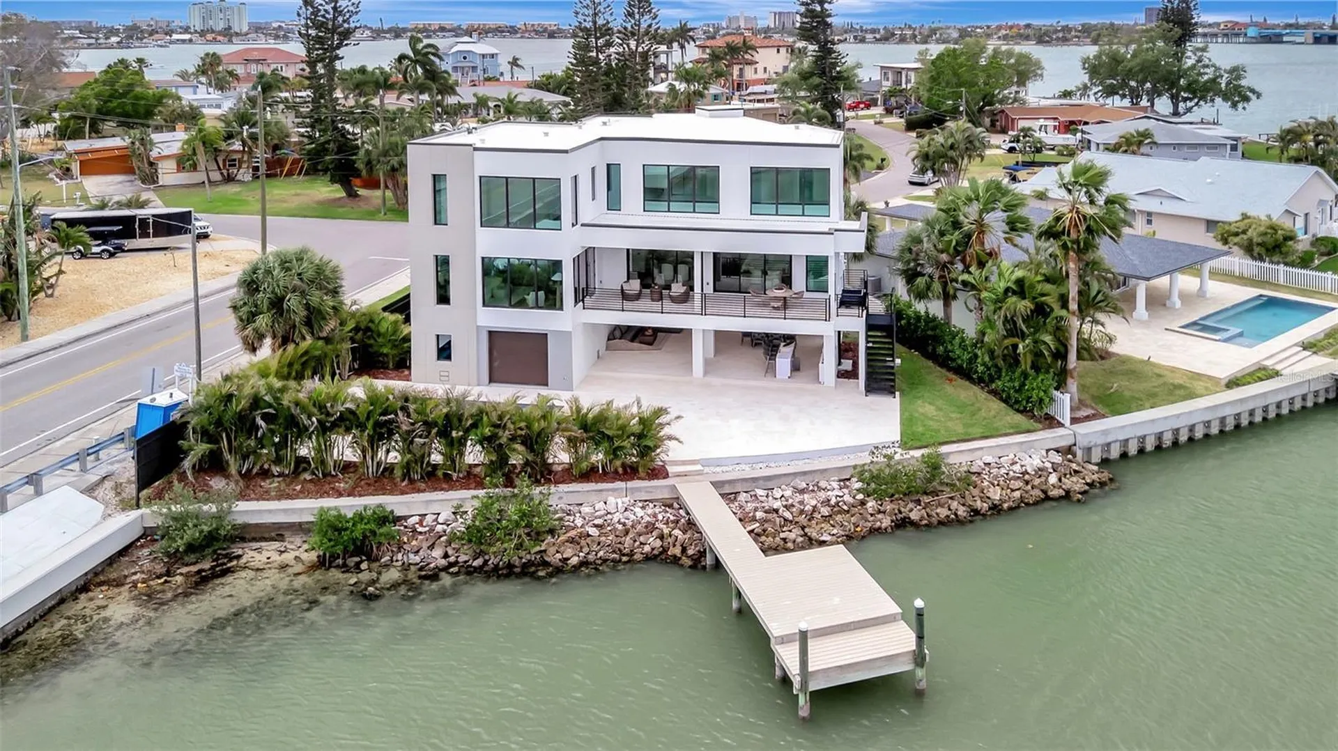 7176 S Shore Drive S St Petersburg FL 33707