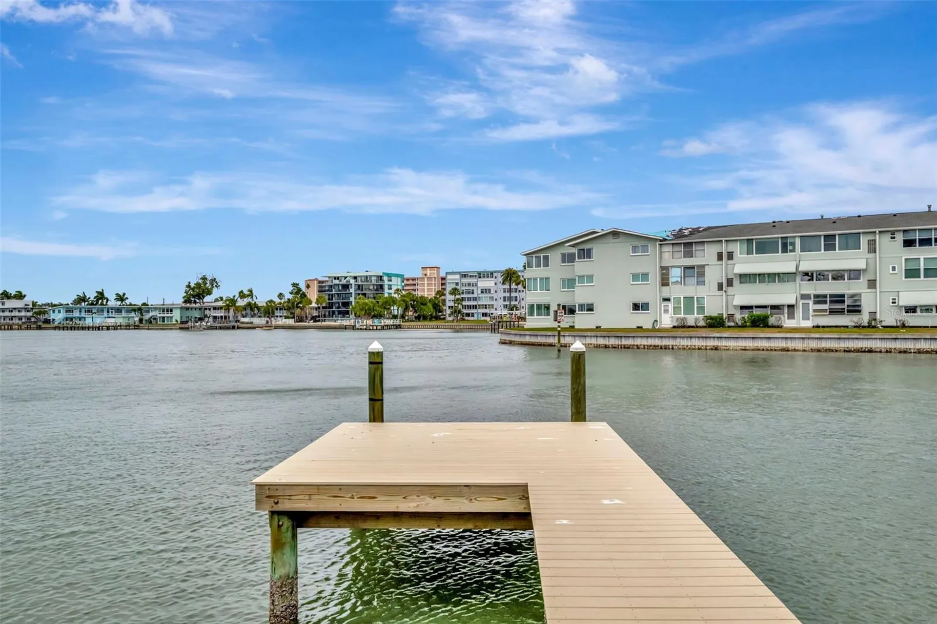 7176 S Shore Drive S St Petersburg FL 33707