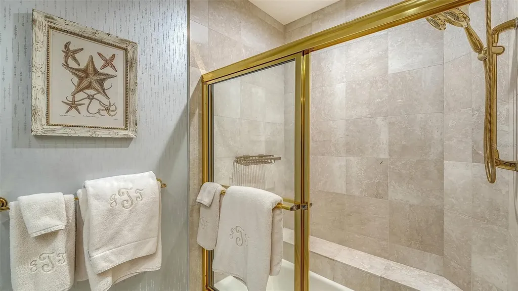1281 Gulf Of Mexico Drive Longboat Key FL 34228