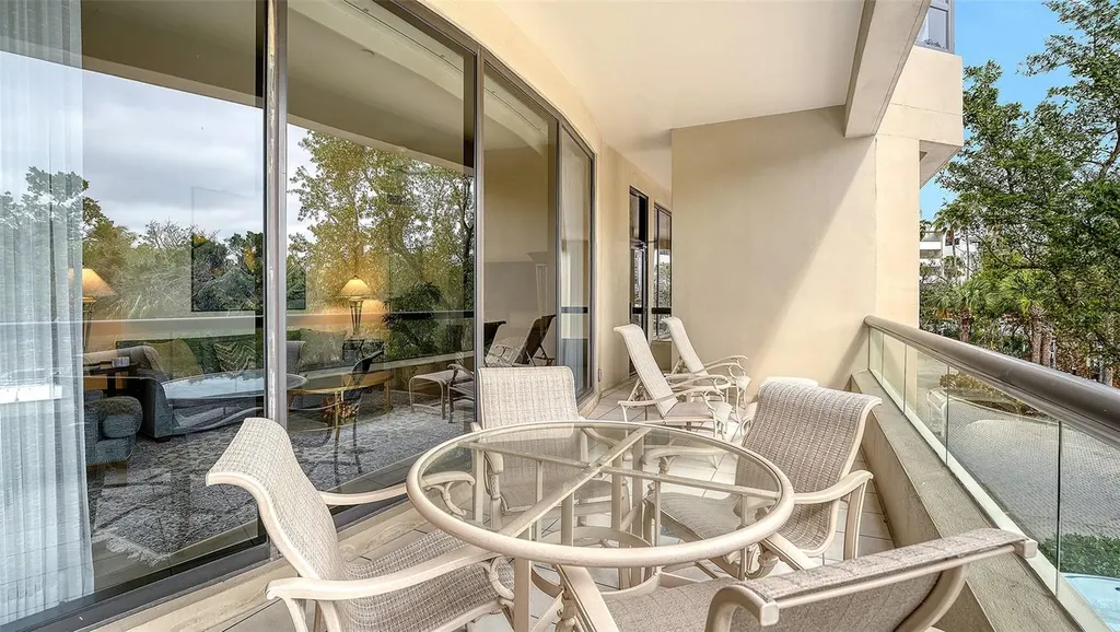1281 Gulf Of Mexico Drive Longboat Key FL 34228