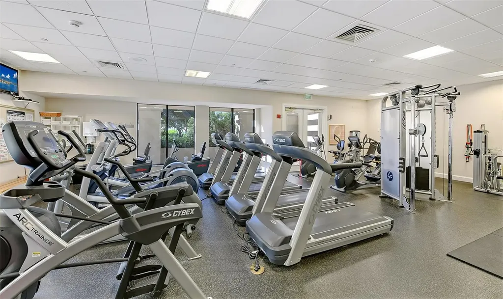 1281 Gulf Of Mexico Drive Longboat Key FL 34228