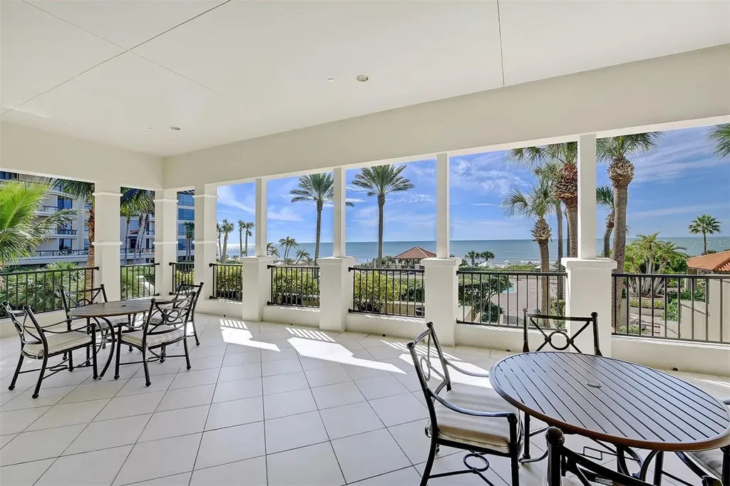 1281 Gulf Of Mexico Drive Longboat Key FL 34228