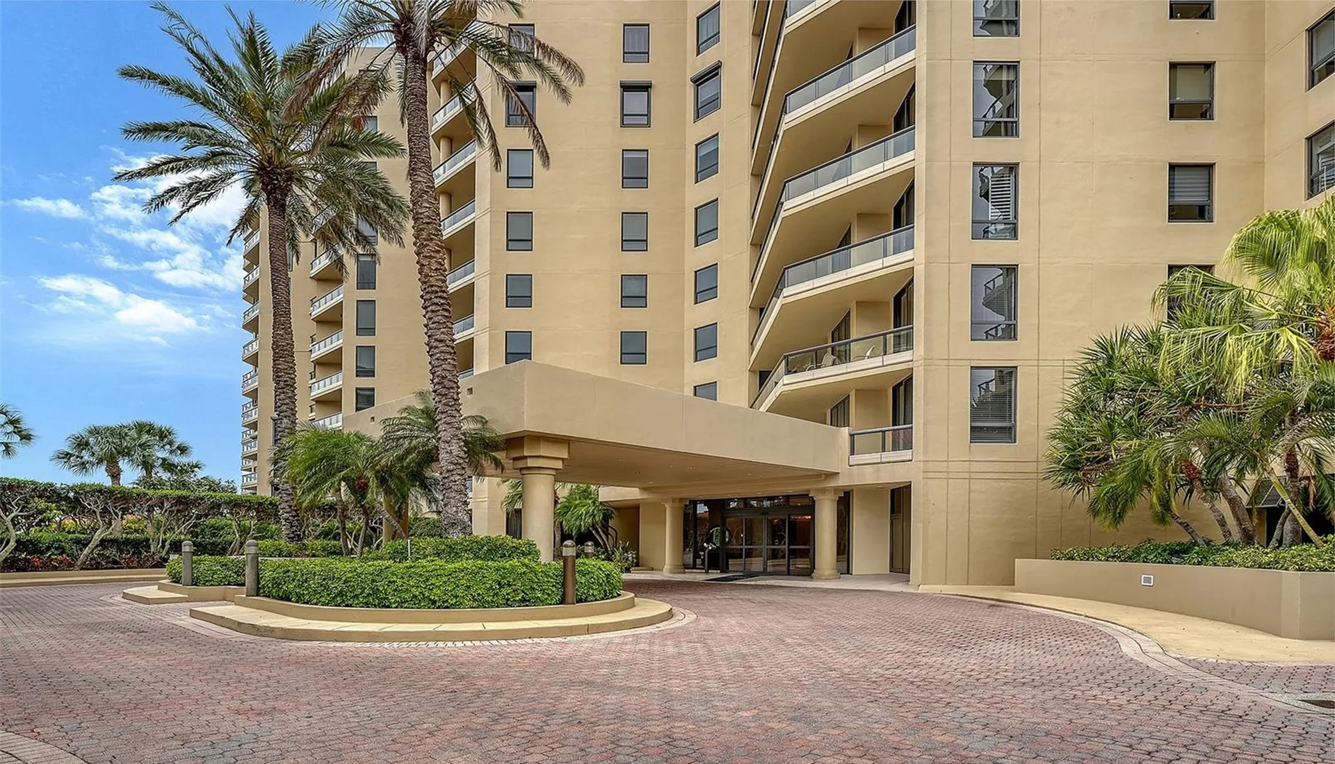 1281 Gulf Of Mexico Drive Longboat Key FL 34228