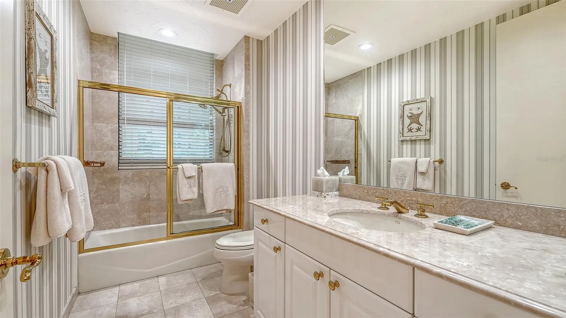1281 Gulf Of Mexico Drive Longboat Key FL 34228