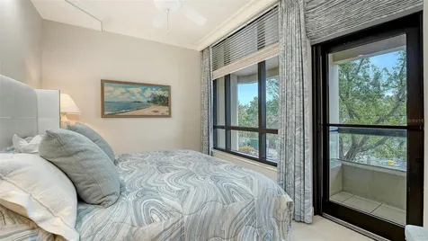 1281 Gulf Of Mexico Drive Longboat Key FL 34228