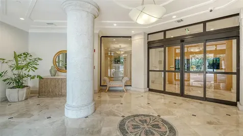 1281 Gulf Of Mexico Drive Longboat Key FL 34228