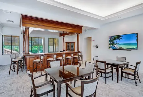 1281 Gulf Of Mexico Drive Longboat Key FL 34228