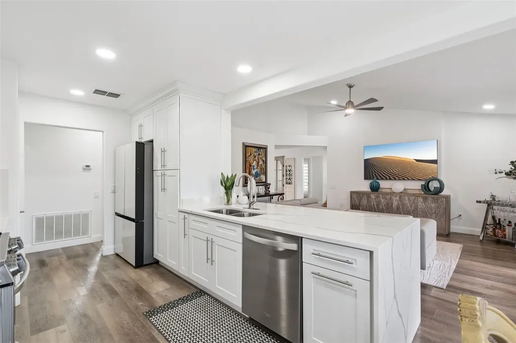 3925 Woodsfield Court Orlando FL 32822