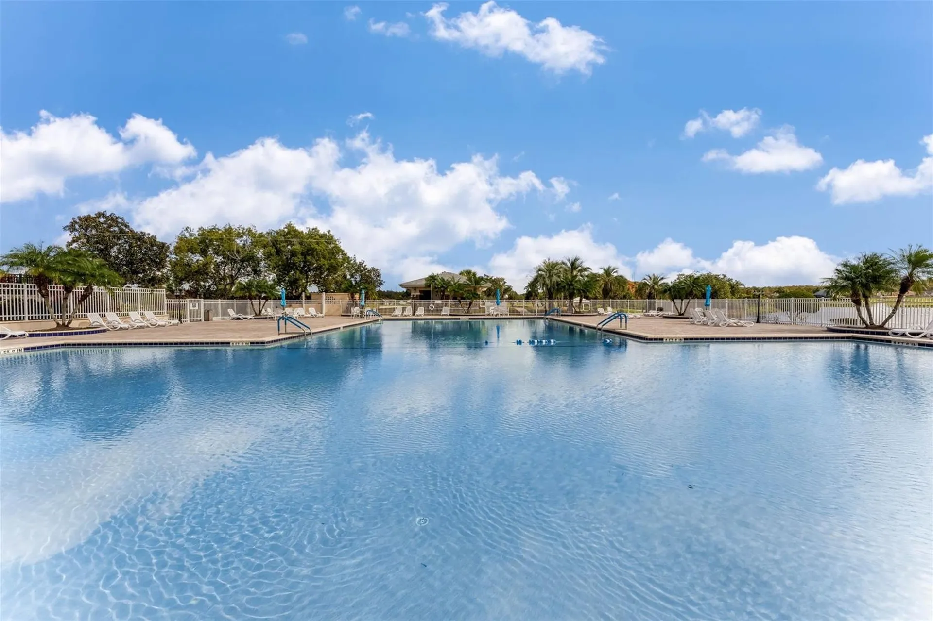 3925 Woodsfield Court Orlando FL 32822
