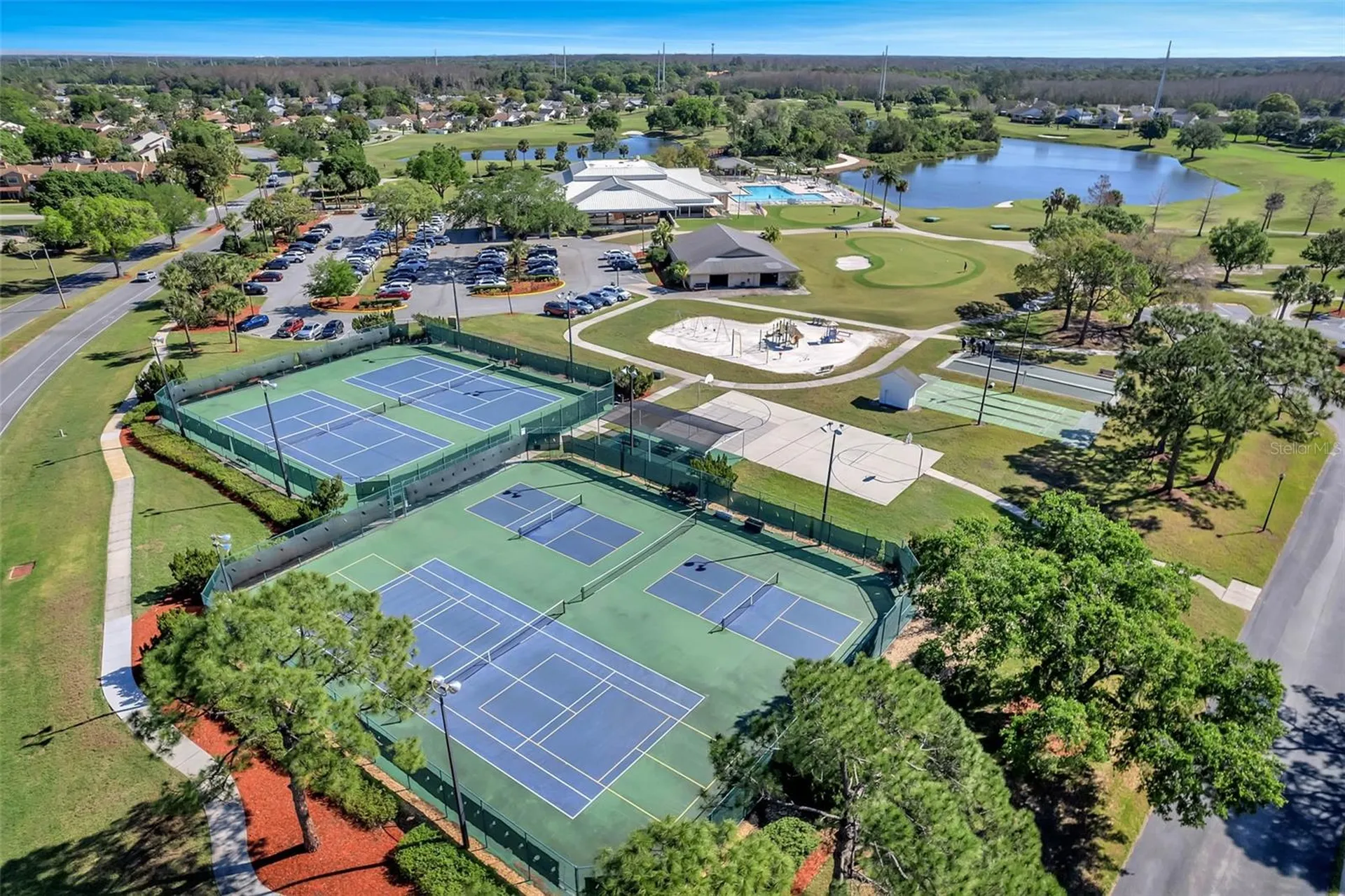 3925 Woodsfield Court Orlando FL 32822