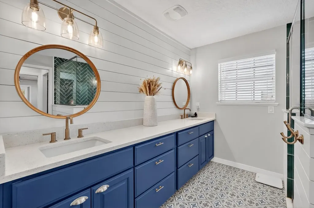 1523 Lakeside Drive Deland FL 32720