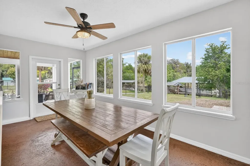 1523 Lakeside Drive Deland FL 32720