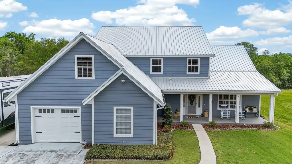 1523 Lakeside Drive Deland FL 32720