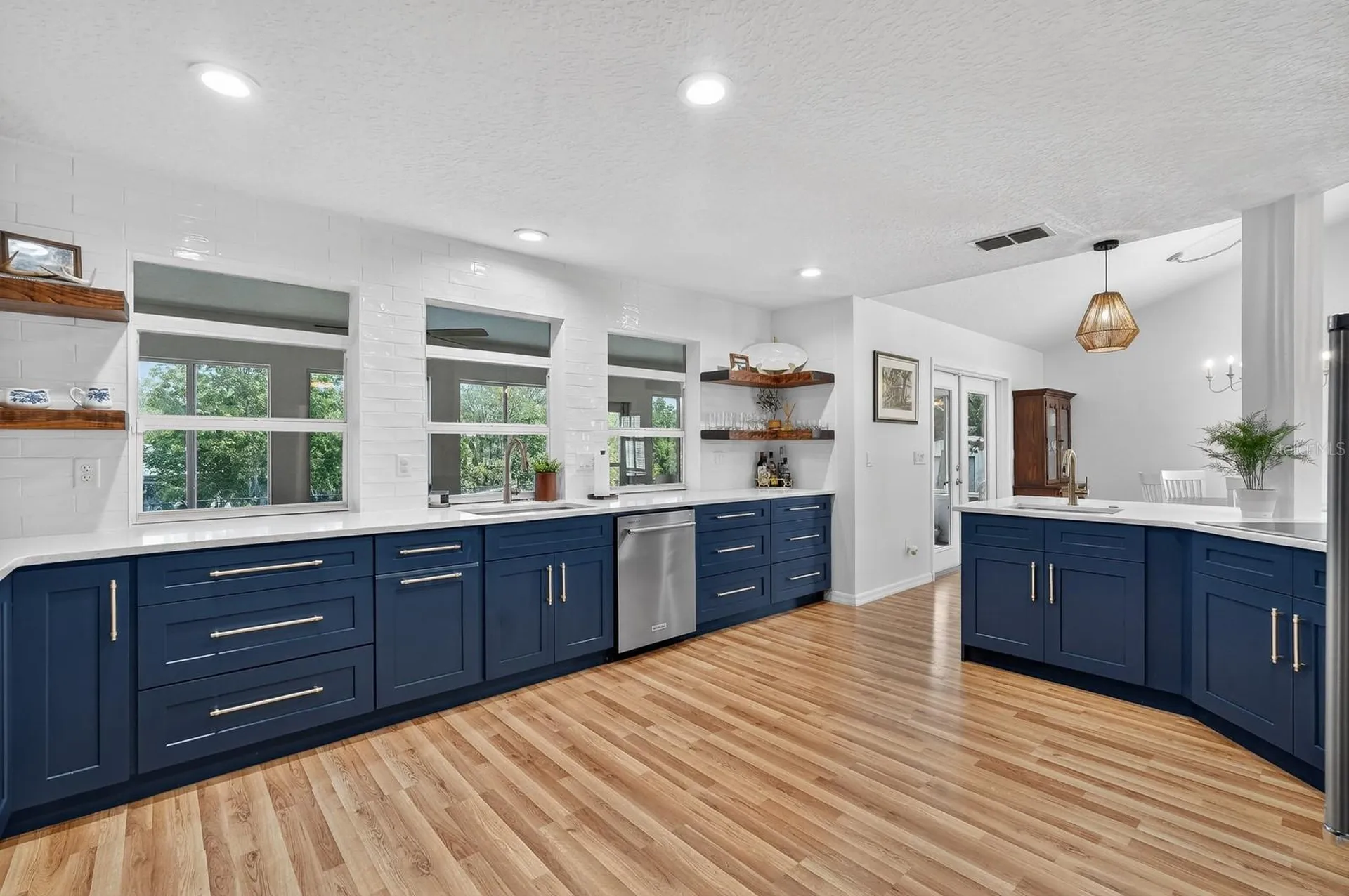 1523 Lakeside Drive Deland FL 32720