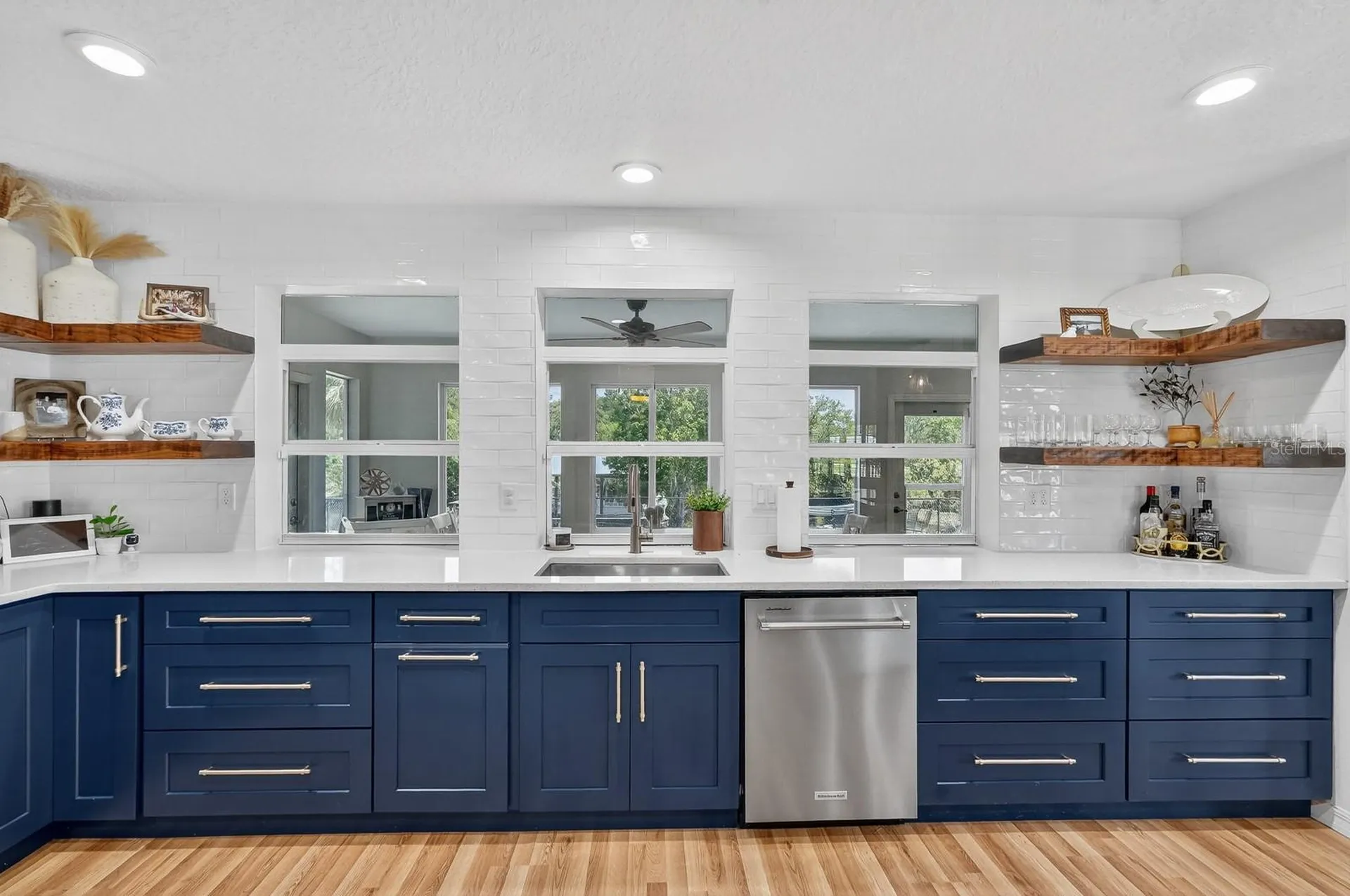 1523 Lakeside Drive Deland FL 32720