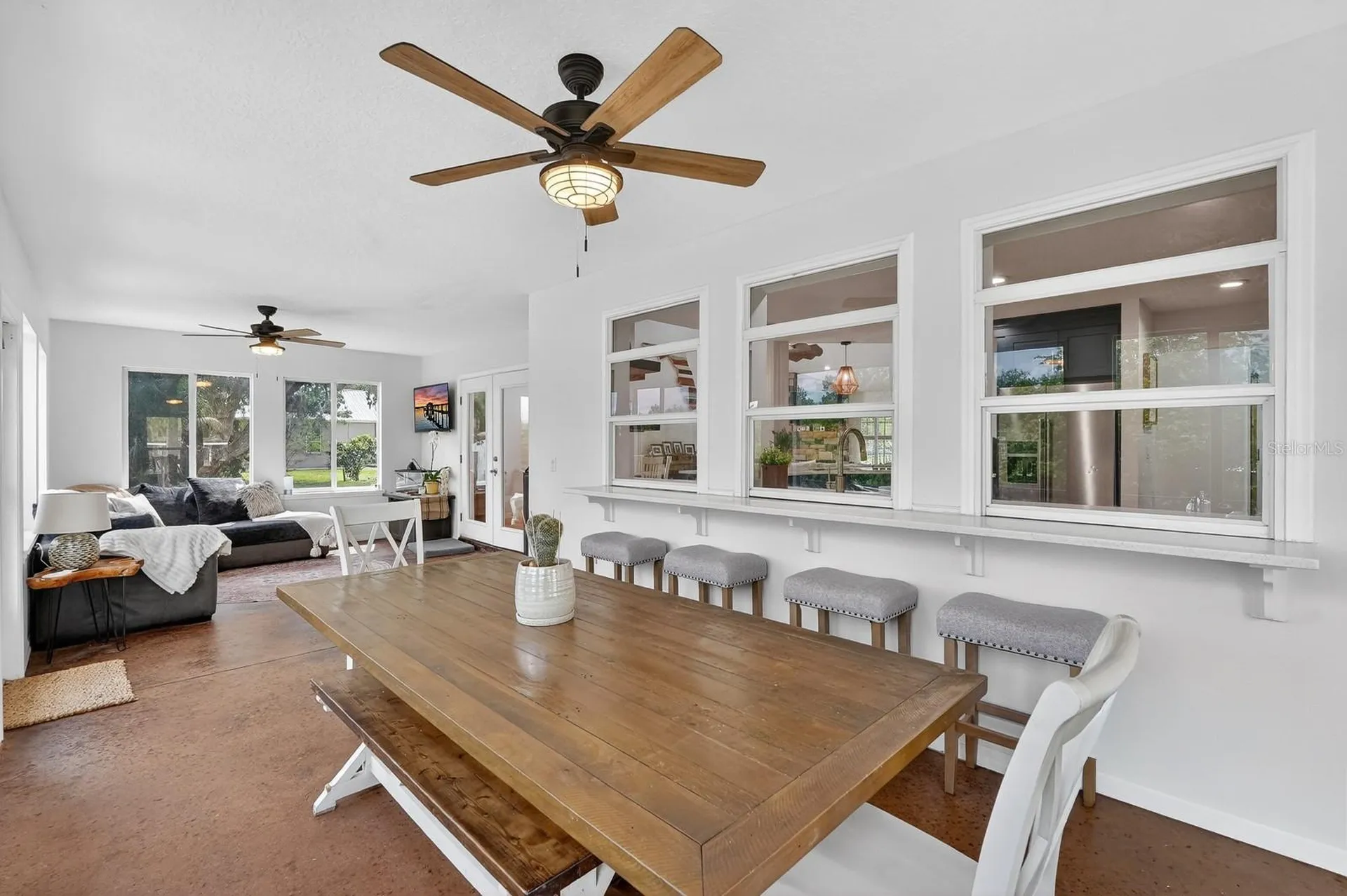 1523 Lakeside Drive Deland FL 32720