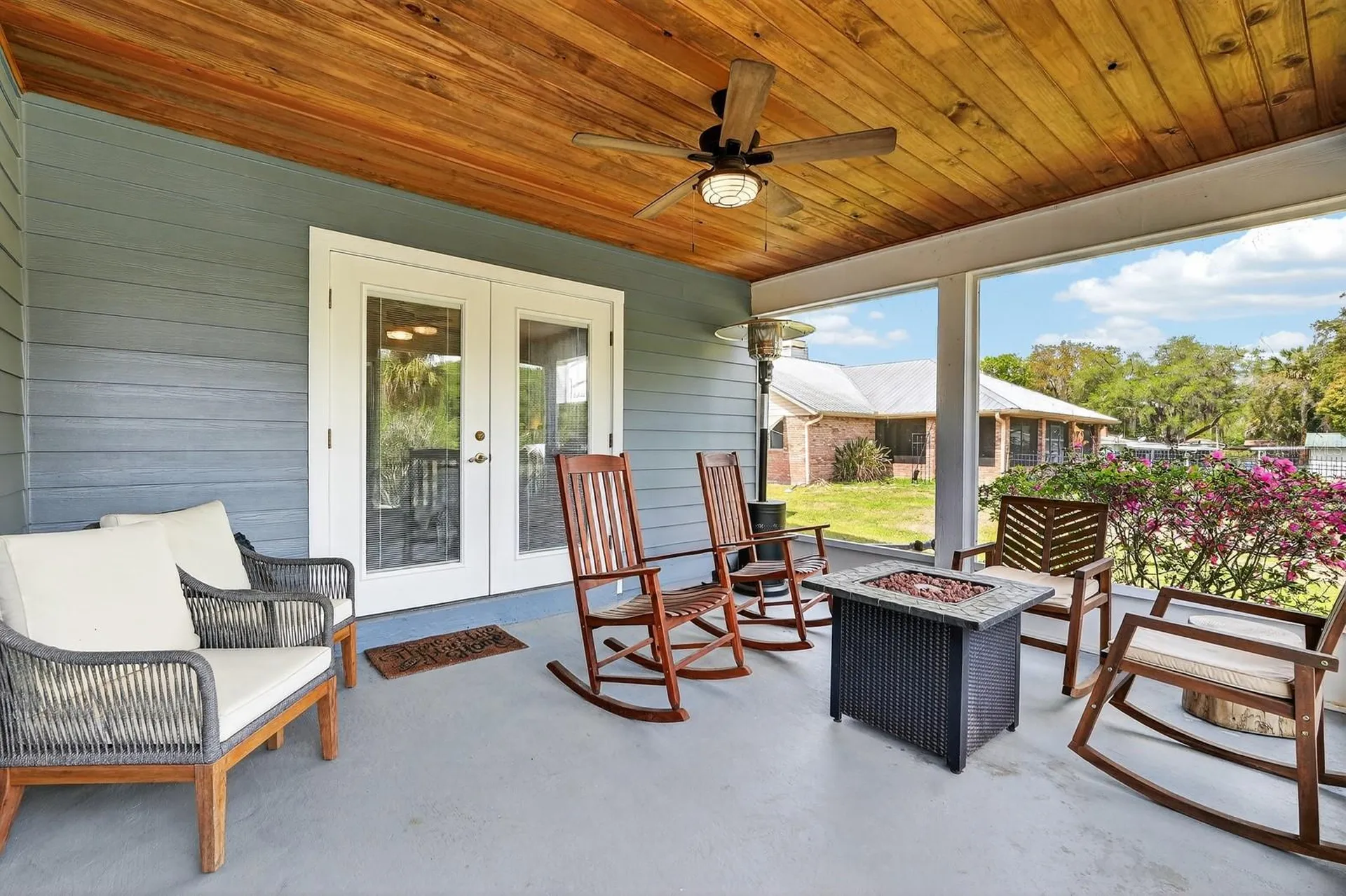 1523 Lakeside Drive Deland FL 32720