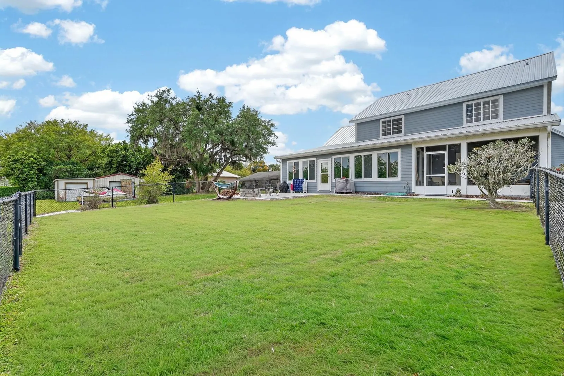 1523 Lakeside Drive Deland FL 32720