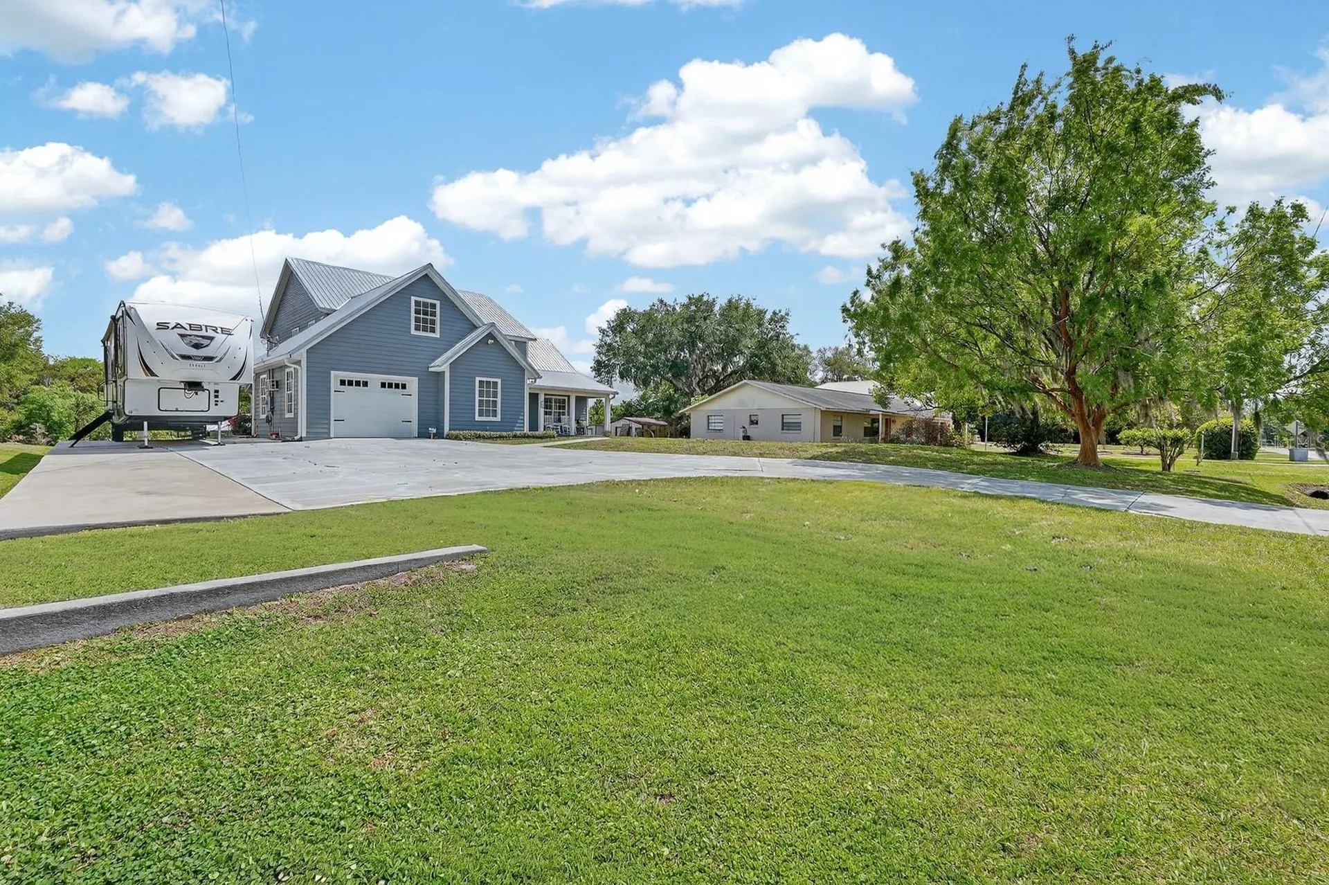 1523 Lakeside Drive Deland FL 32720