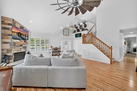 1523 Lakeside Drive Deland FL 32720