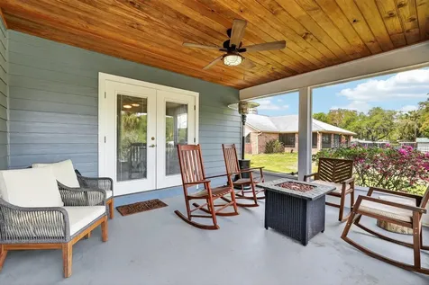 1523 Lakeside Drive Deland FL 32720